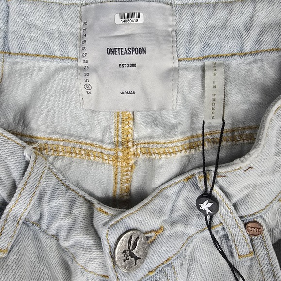 One Teaspoon Skirt Womens 32 Light Wash 2020 Mini Denim Jean Button Fly Distress - Picture 2 of 11